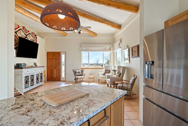 6 Esquina Road, Santa Fe, NM 87508