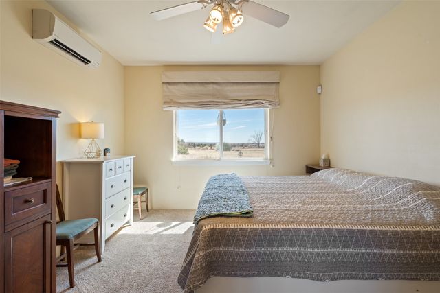 6 Esquina Road, Santa Fe, NM 87508