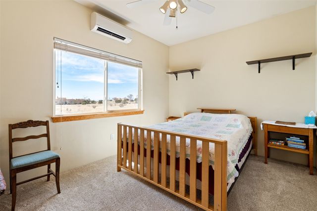 6 Esquina Road, Santa Fe, NM 87508