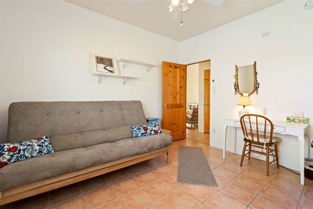 6 Esquina Road, Santa Fe, NM 87508