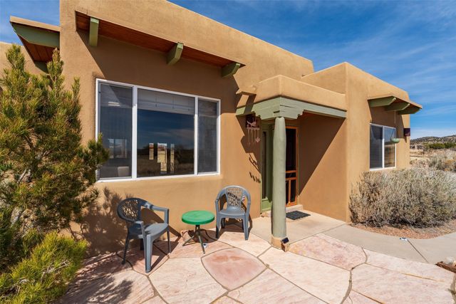 6 Esquina Road, Santa Fe, NM 87508
