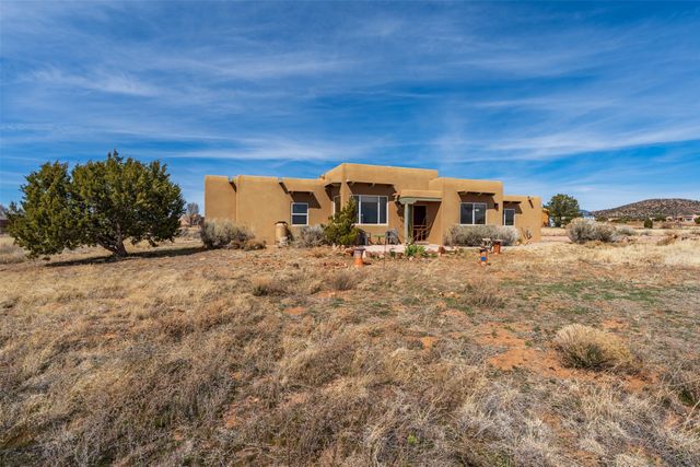 6 Esquina Road, Santa Fe, NM 87508