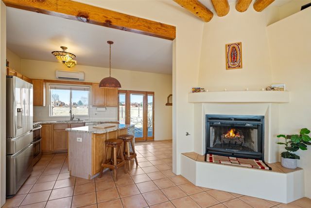 6 Esquina Road, Santa Fe, NM 87508