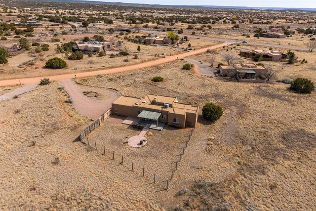 6 Esquina Road, Santa Fe, NM 87508