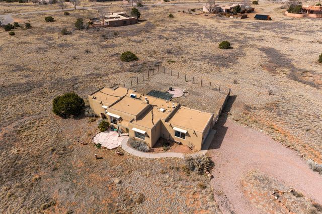 6 Esquina Road, Santa Fe, NM 87508