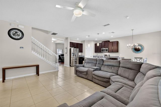 3262 PLUMLEE COURT, Grand Island, FL 32735