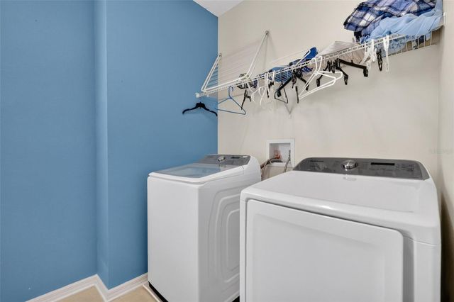 3262 PLUMLEE COURT, Grand Island, FL 32735