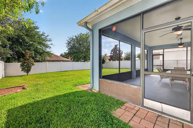 3262 PLUMLEE COURT, Grand Island, FL 32735