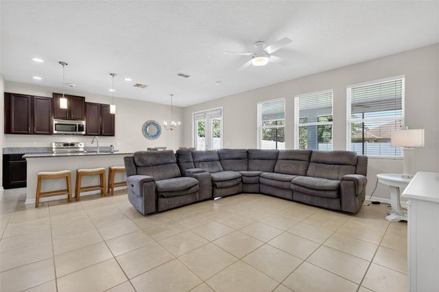 3262 PLUMLEE COURT, Grand Island, FL 32735