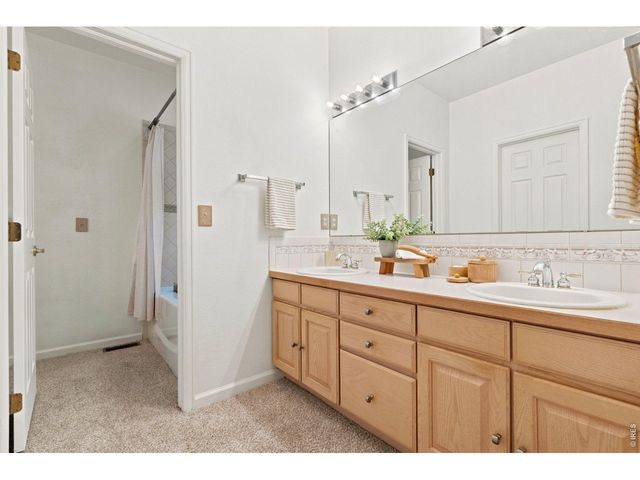 1514 Wicklow Ln, Fort Collins, CO 80526