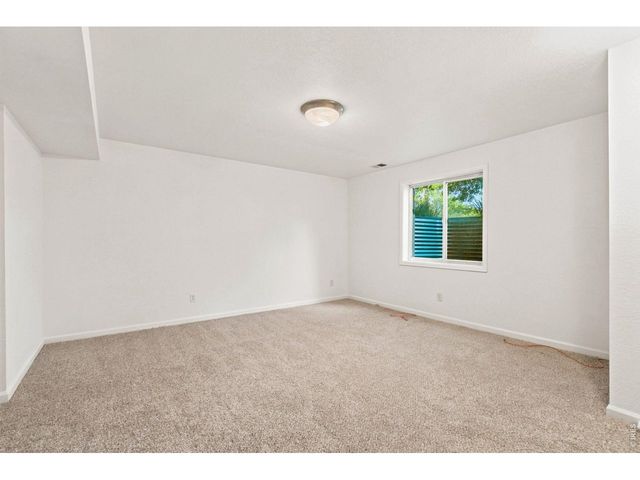 1514 Wicklow Ln, Fort Collins, CO 80526