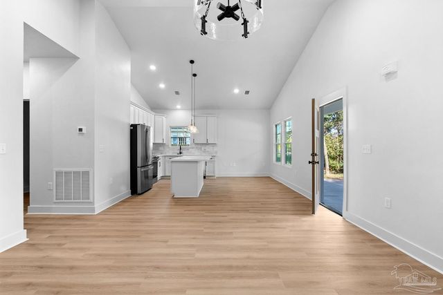 206 W Winthrop Ave, Pensacola, FL 32507