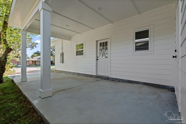206 W Winthrop Ave, Pensacola, FL 32507