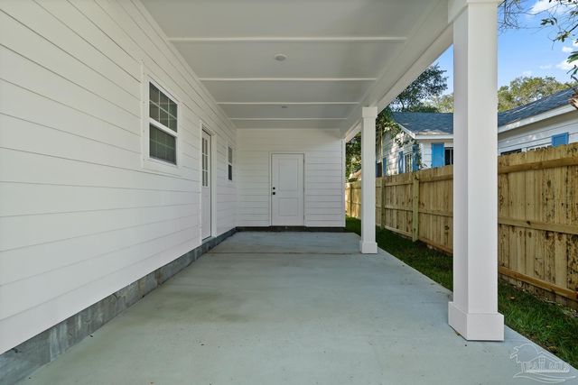206 W Winthrop Ave, Pensacola, FL 32507
