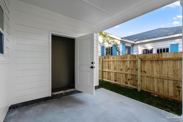 206 W Winthrop Ave, Pensacola, FL 32507