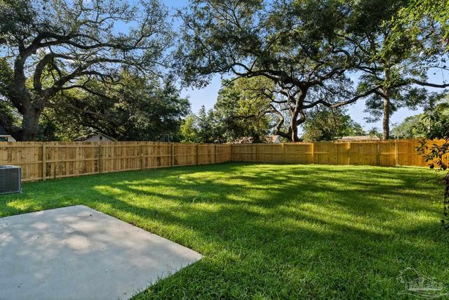 206 W Winthrop Ave, Pensacola, FL 32507