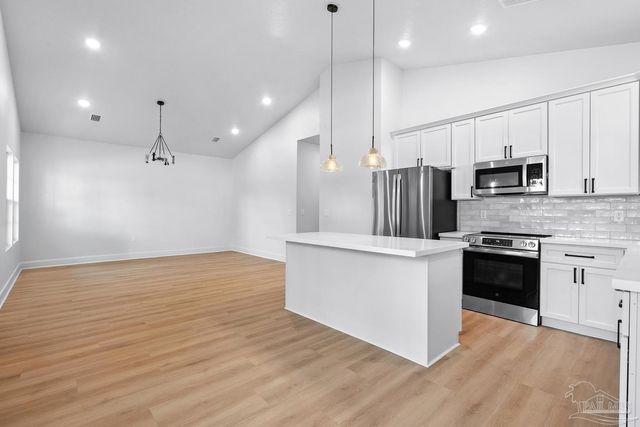 206 W Winthrop Ave, Pensacola, FL 32507