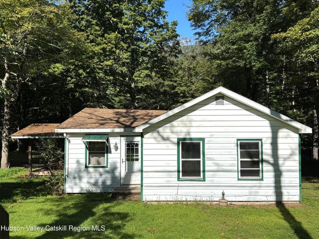 573 Manorville Road, Saugerties, NY 12477