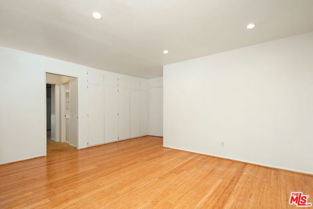 2311 4TH Street 114, Santa Monica, CA 90405