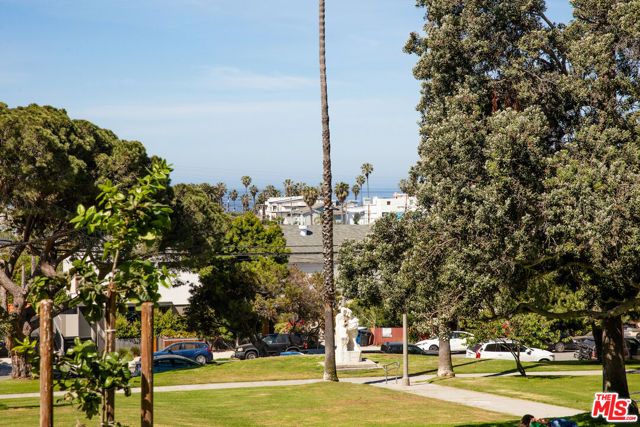 2311 4TH Street 114, Santa Monica, CA 90405