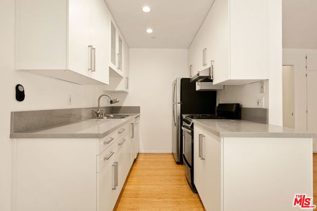 2311 4TH Street 114, Santa Monica, CA 90405