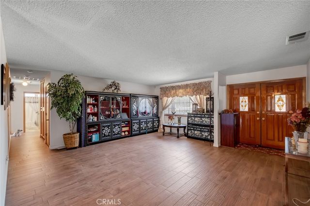 22117 Cholena, Apple Valley, CA 92307