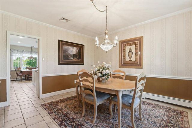 6423 BLUEBERRY LN, Pipersville, PA 18947