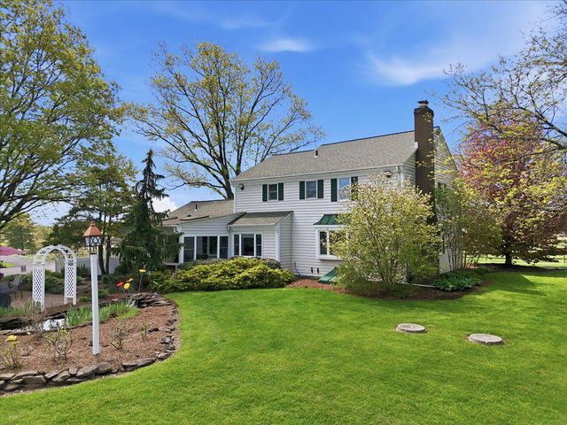 6423 BLUEBERRY LN, Pipersville, PA 18947