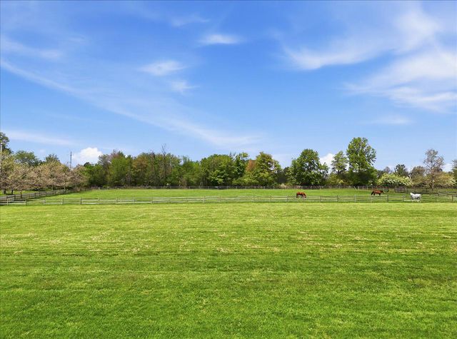 6423 BLUEBERRY LN, Pipersville, PA 18947