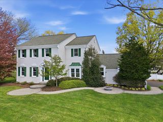 6423 BLUEBERRY LN, Pipersville, PA 18947