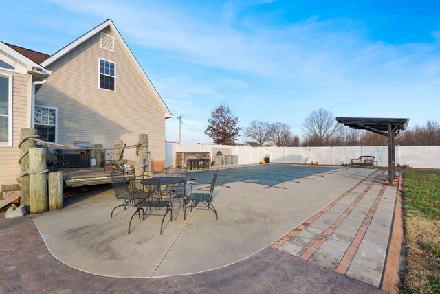 485 Rigney Rd, Manchester, TN 37355