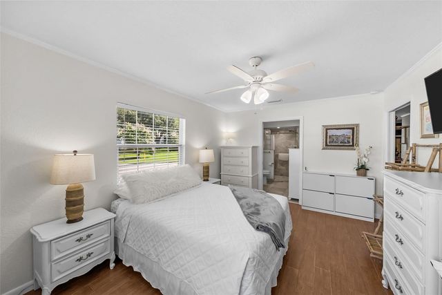 3810 OAK DRIVE N11, Tampa, FL 33611
