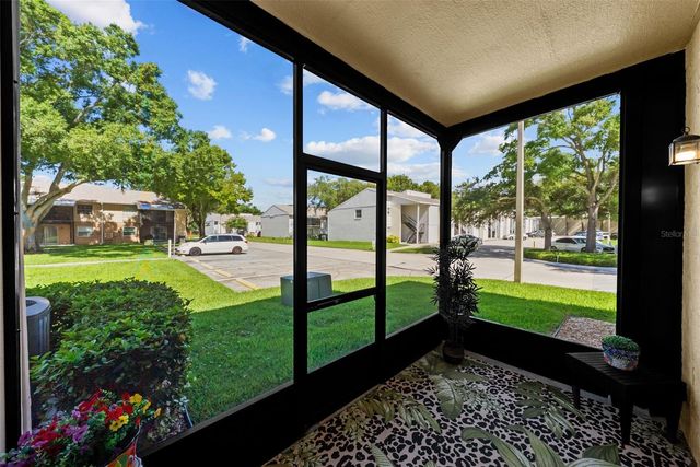 3810 OAK DRIVE N11, Tampa, FL 33611