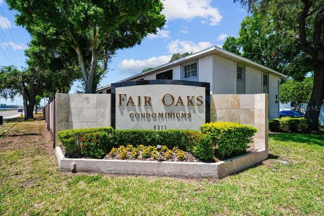 3810 OAK DRIVE N11, Tampa, FL 33611