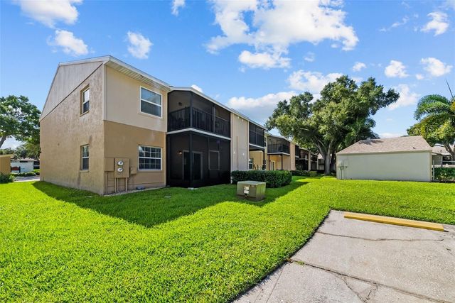 3810 OAK DRIVE N11, Tampa, FL 33611