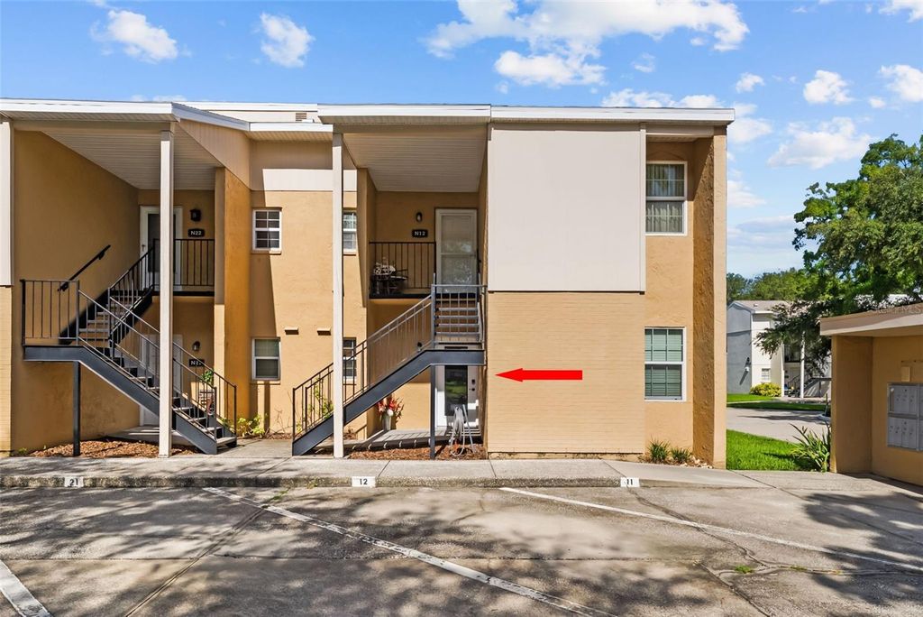 3810 OAK DRIVE N11, Tampa, FL 33611
