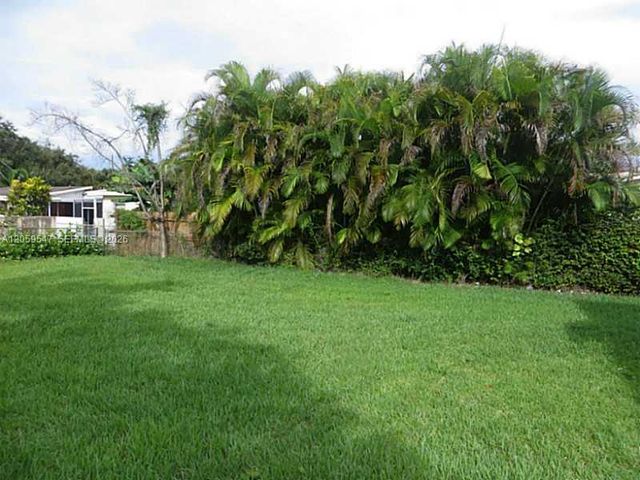 5801 SW 28 Street, Miami, FL 33155