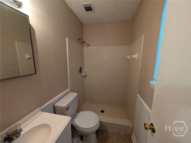 9406 Dunwoody Drive, Savannah, GA 31406