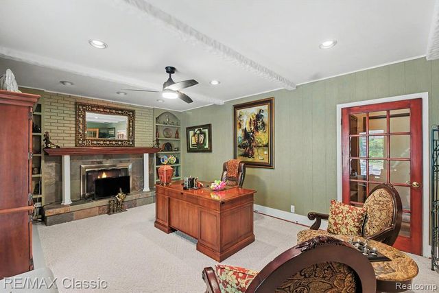 4590 Pine Village Drive, West Bloomfield, MI 48323