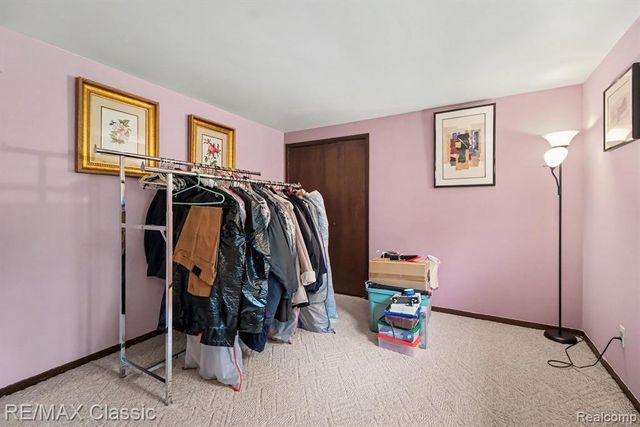 4590 Pine Village Drive, West Bloomfield, MI 48323