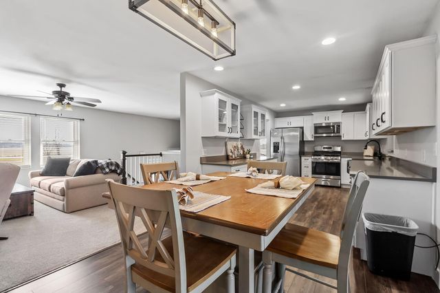 2892 E 800 N, Lake Village, IN 46349