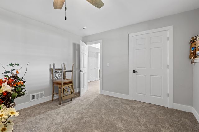 2892 E 800 N, Lake Village, IN 46349