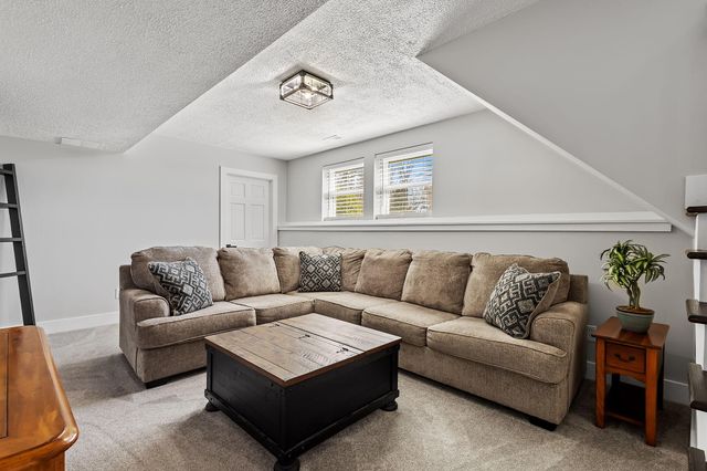 2892 E 800 N, Lake Village, IN 46349