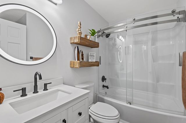 2892 E 800 N, Lake Village, IN 46349