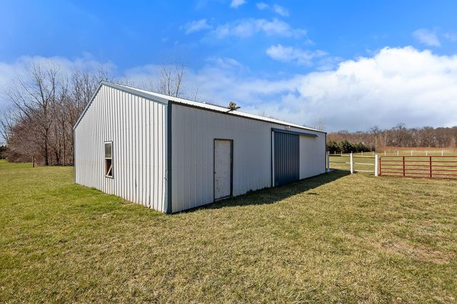 2892 E 800 N, Lake Village, IN 46349