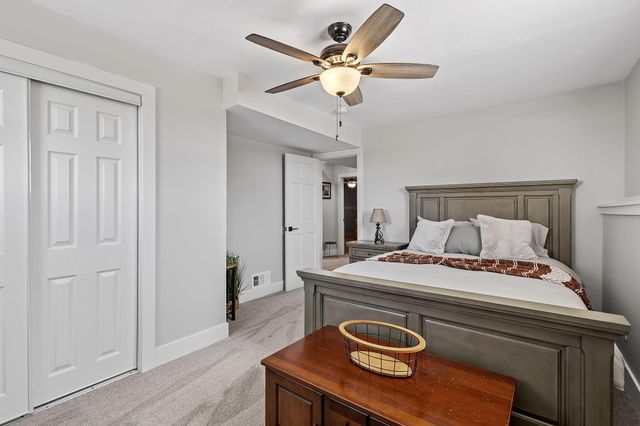 2892 E 800 N, Lake Village, IN 46349