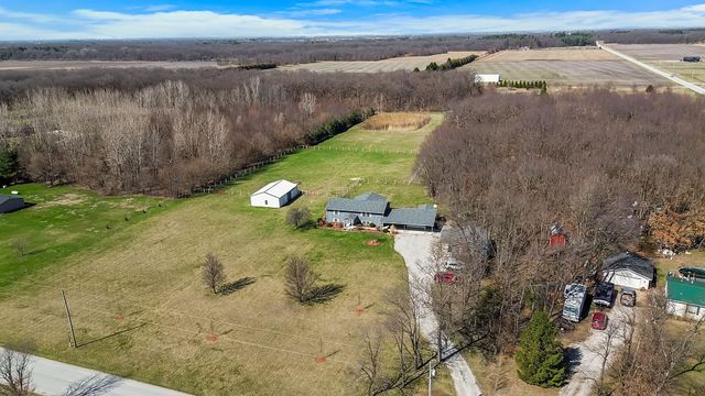 2892 E 800 N, Lake Village, IN 46349