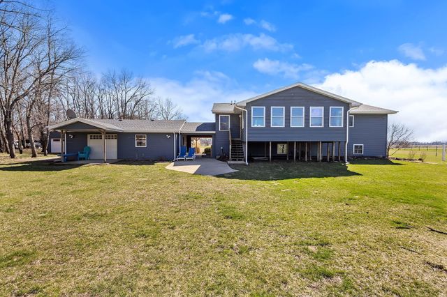 2892 E 800 N, Lake Village, IN 46349