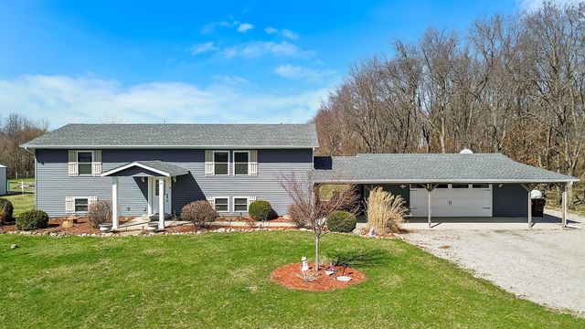 2892 E 800 N, Lake Village, IN 46349