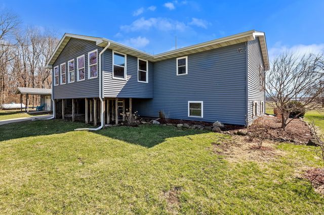 2892 E 800 N, Lake Village, IN 46349